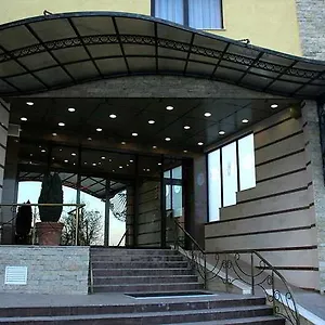 Diplomat Hotel